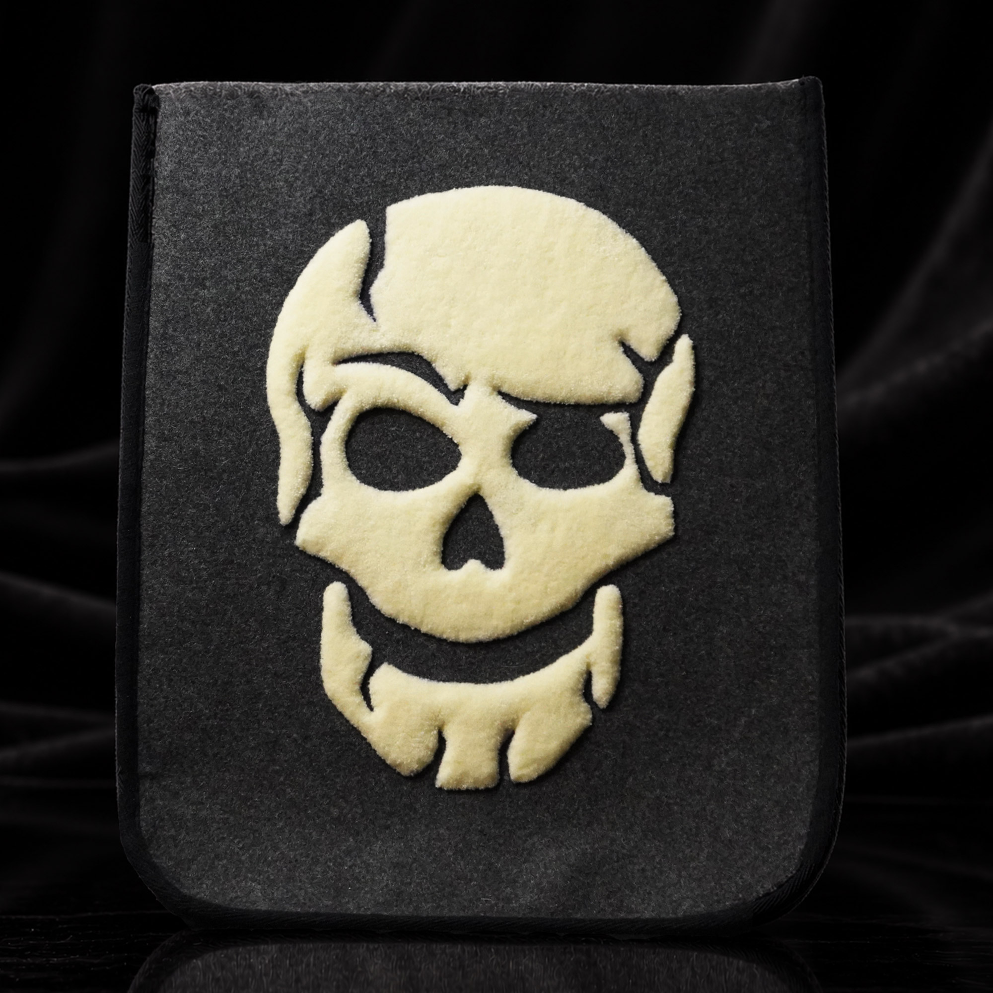 Skull Tote Bag close-up