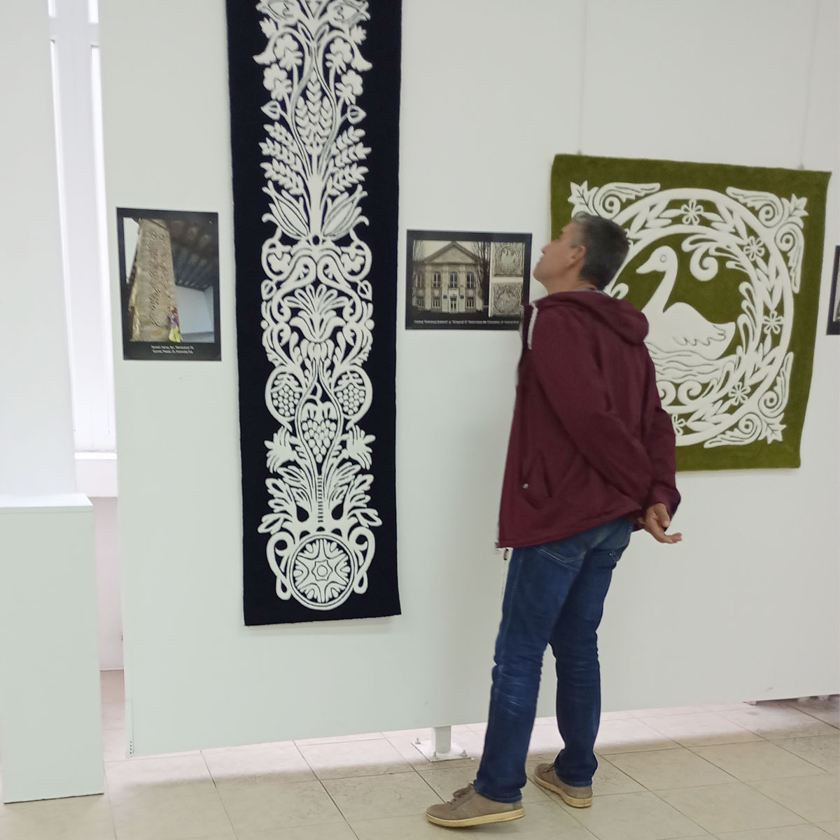 Exhibition The stone embroideries of Nova Kakhovka in textiles in Shumen, Bulgaria