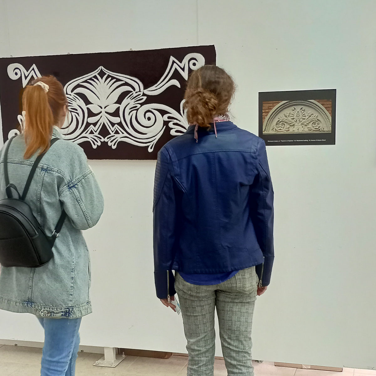 Exhibition The stone embroideries of Nova Kakhovka in textiles in Shumen, Bulgaria